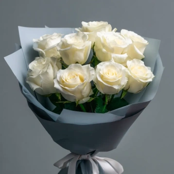 Белые розы «Белый лён»