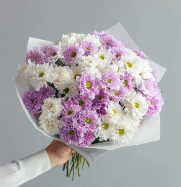 Монобукет из хризантем «Нежный комплимент»