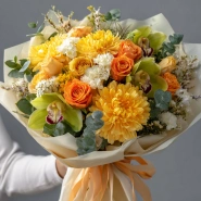 Букет с хризантемами &laquo;Классика тепла&raquo; 0