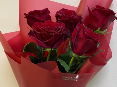 Букет бархатных роз