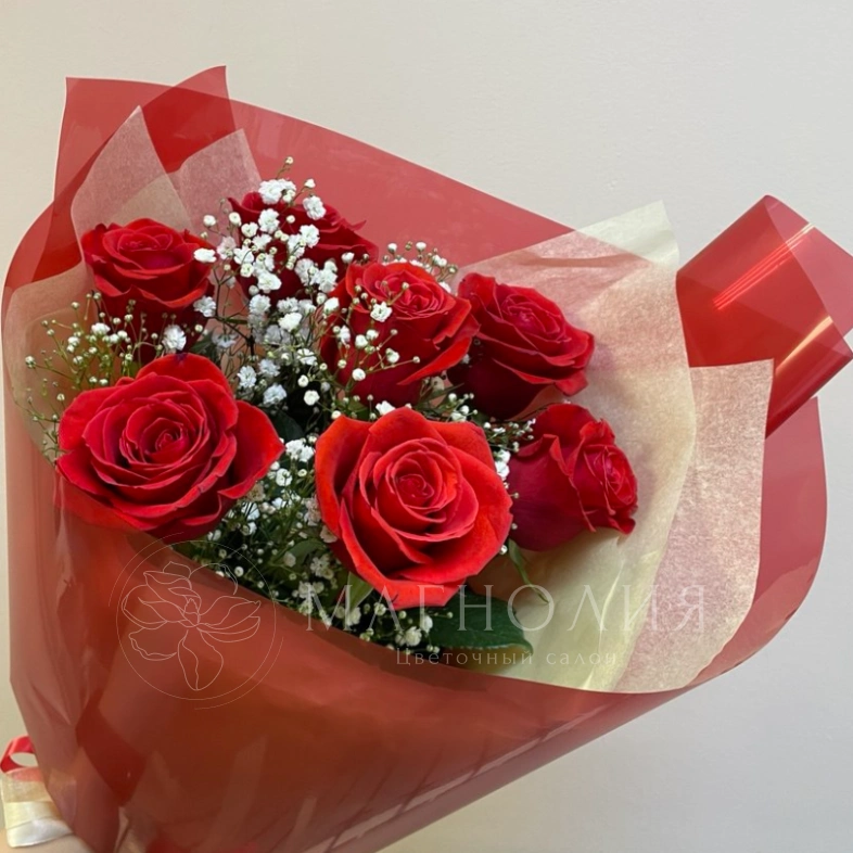 Красные алые розы