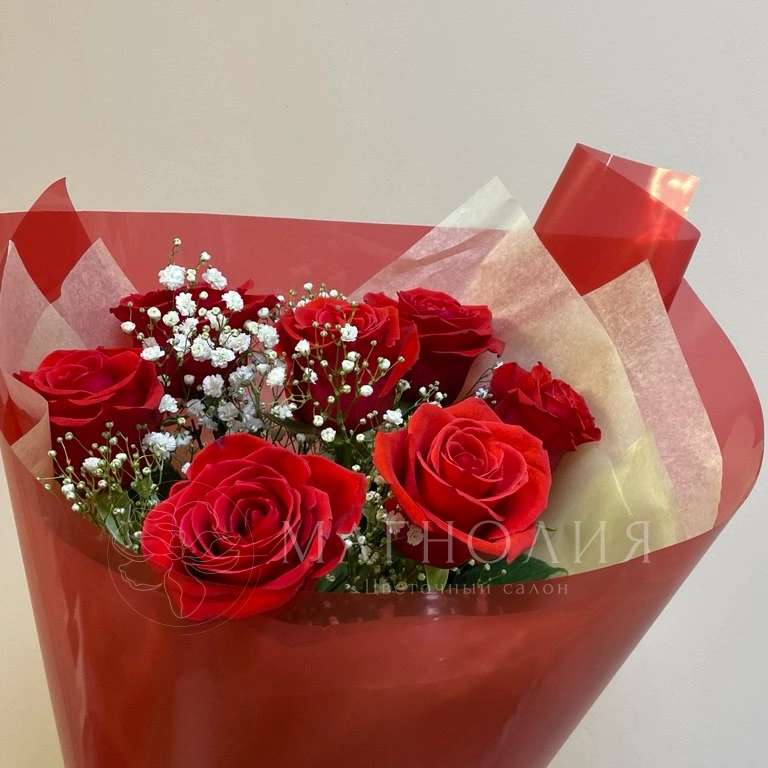 Красные алые розы