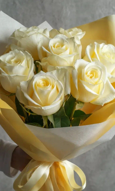 Белые розы «Белое золото»